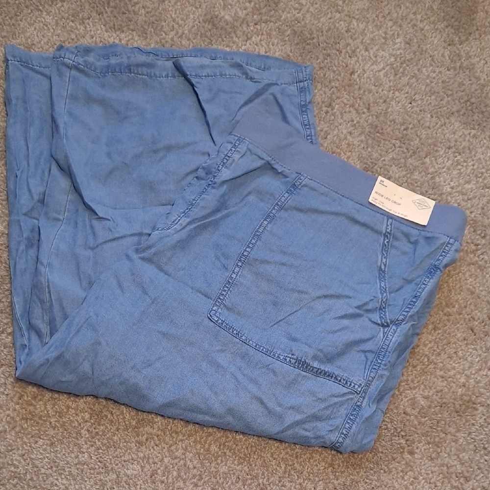 St. John's Bay Wide Leg Crop Pants in Blue
